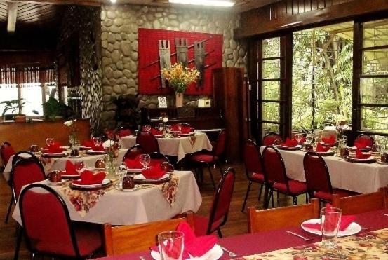 Mountain Lodge And Restaurant Baguio City Bagian luar foto